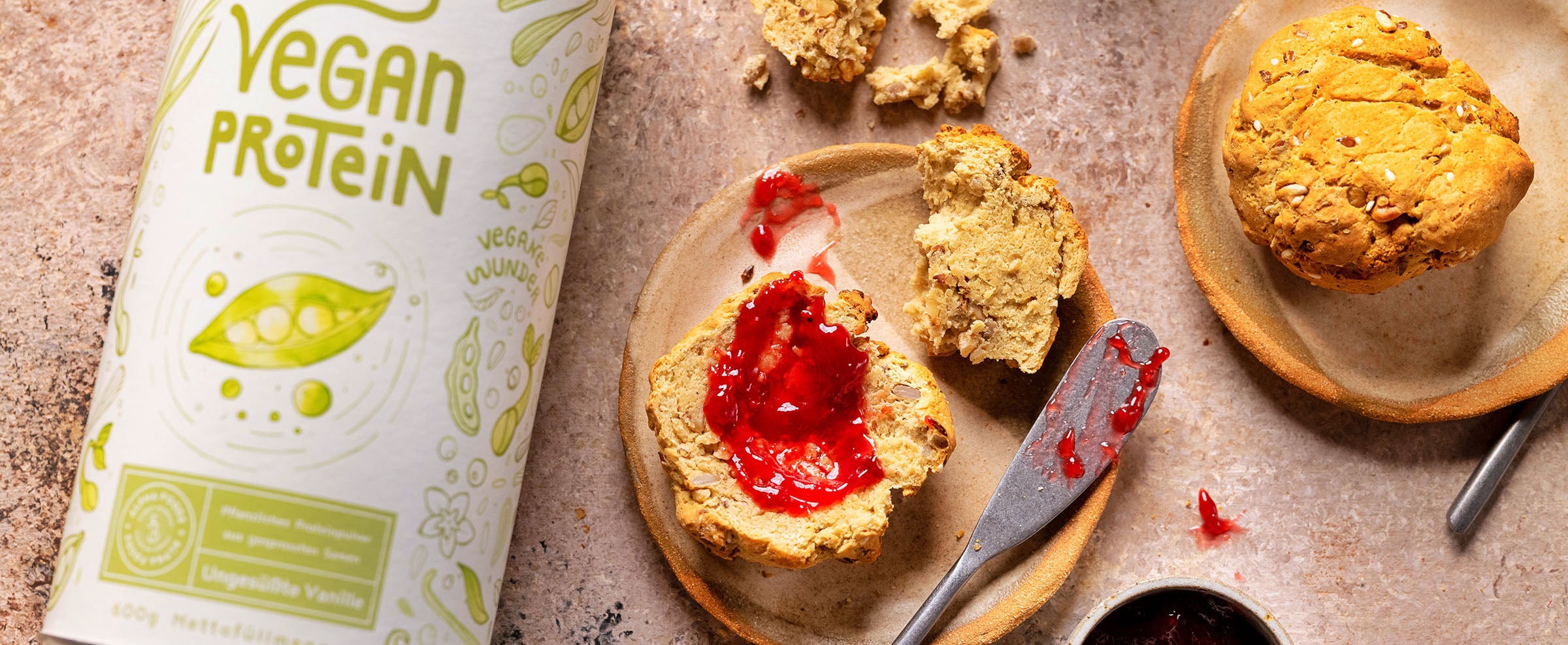 Vollwertige, nussige Protein-Brötchen