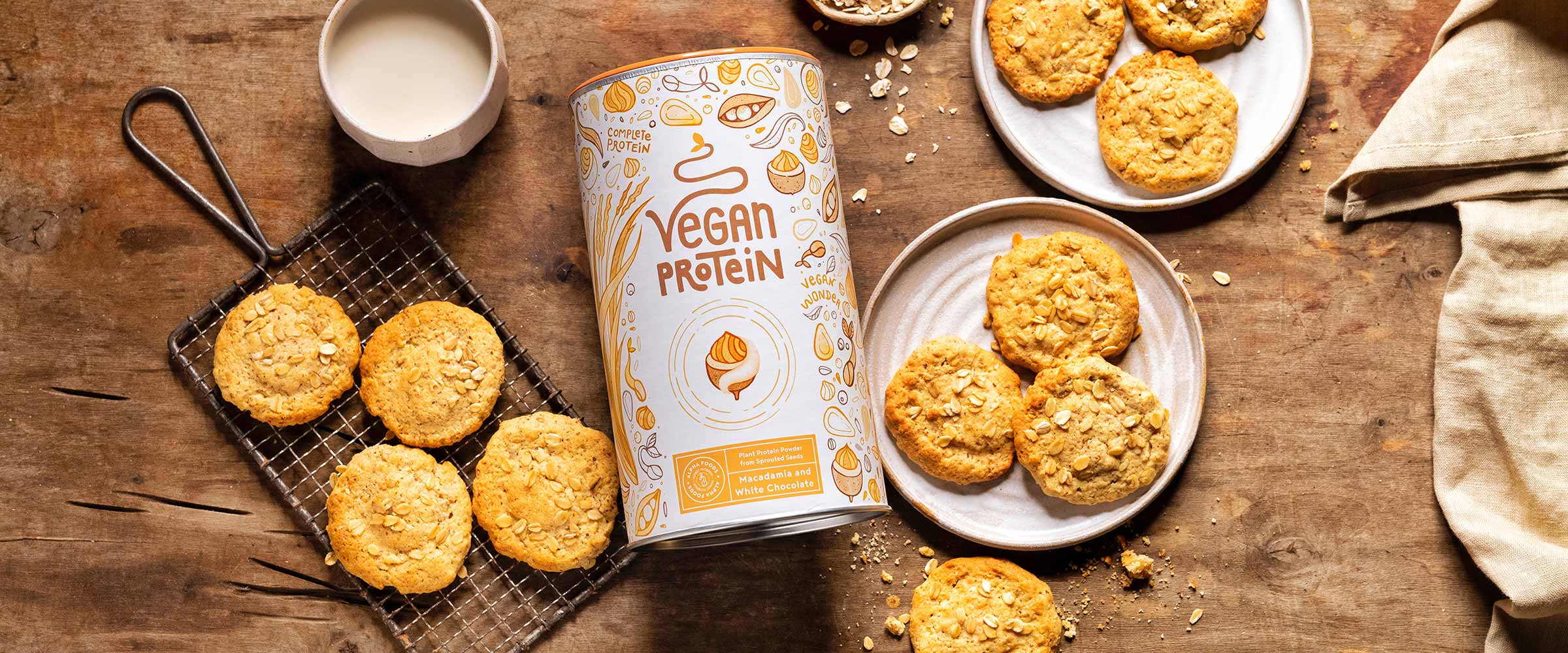 Winterliche Macadamia and White Chocolate Protein Cookies