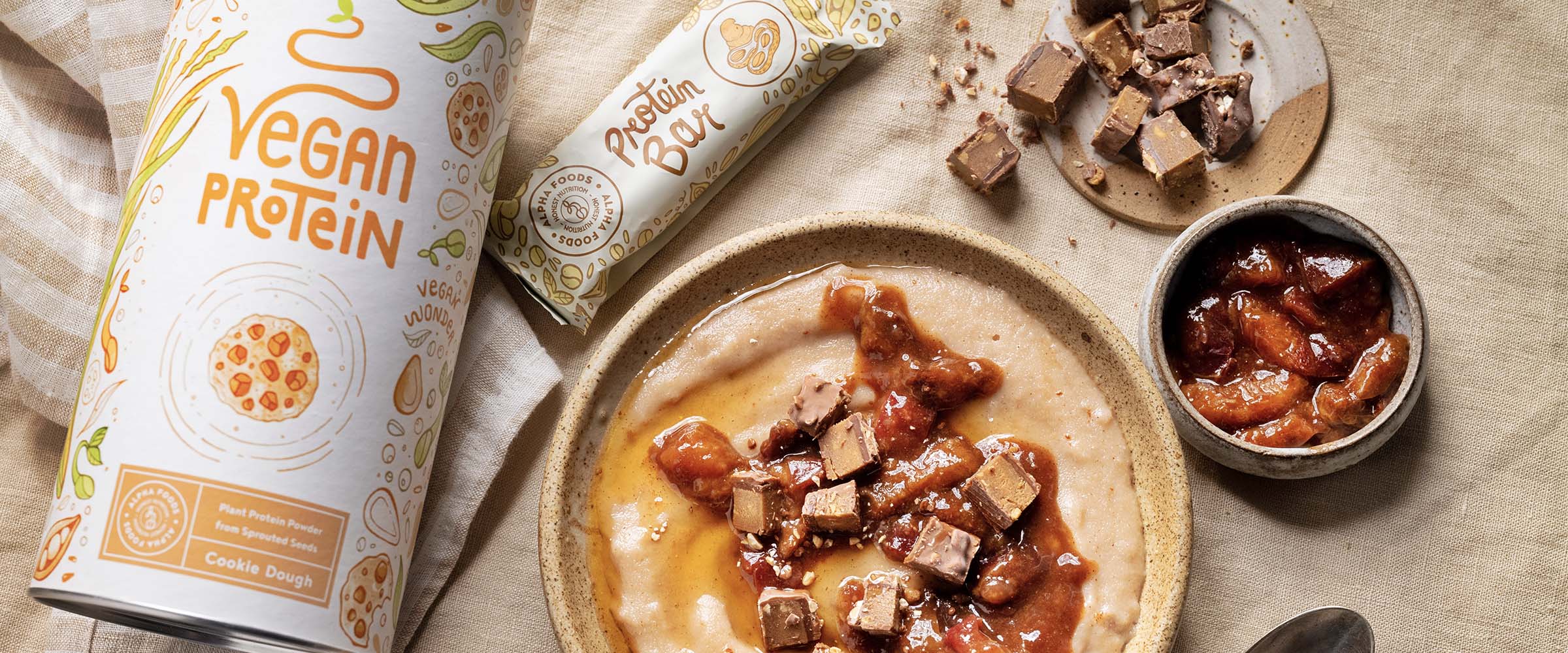 Keksteig-Protein-Grießbrei mit Schoko-Pflaumen-Topping