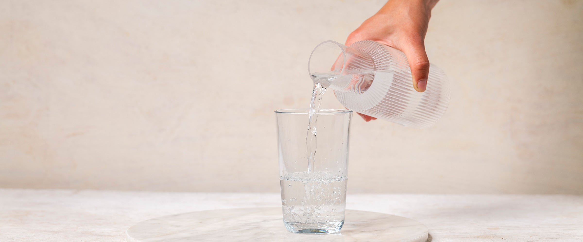 5 Gründe mehr Wasser zu trinken - Trinkst du genug?